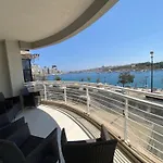 Seafront Harbour Haven - Steps To Ferry, Shops And Beaches * 슬리에마
