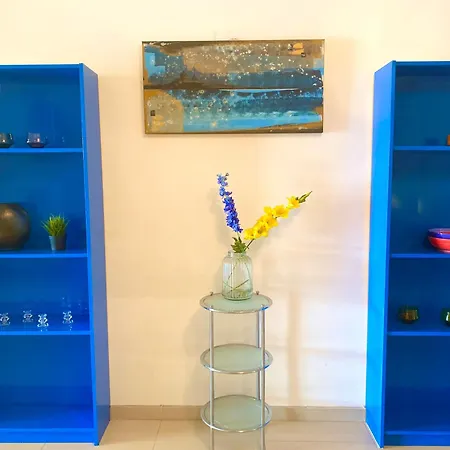 Apartamento Seafront Harbour Haven - Steps To Ferry, Shops And Beaches