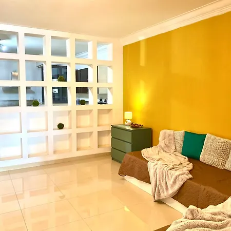 Seafront Harbour Haven - Steps To Ferry, Shops And Beaches Sliema