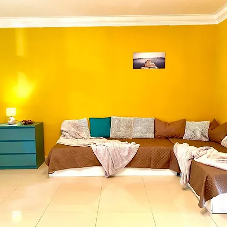 Apartment Seafront Harbour Haven - Steps To Ferry, Shops And Beaches *