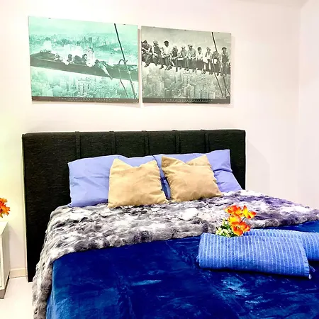 Seafront Harbour Haven - Steps To Ferry, Shops And Beaches * Sliema