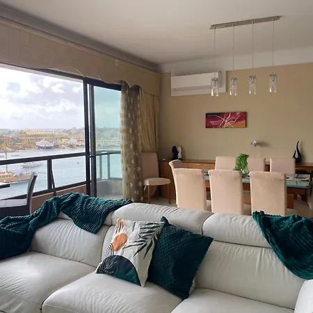 Apartment Seafront Harbour Haven - Steps To Ferry, Shops And Beaches Sliema