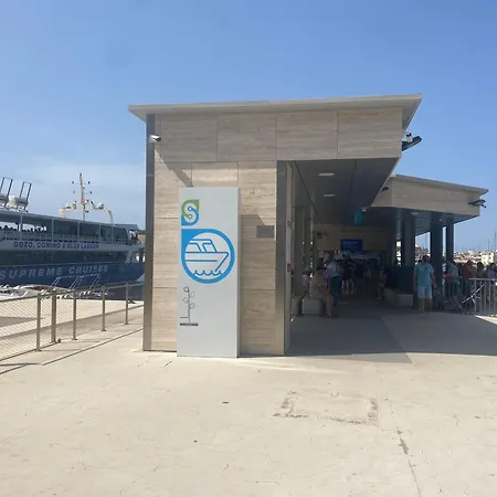 Apartamento Seafront Harbour Haven - Steps To Ferry, Shops And Beaches *