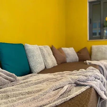 Seafront Harbour Haven - Steps To Ferry, Shops And Beaches Apartmán Sliema