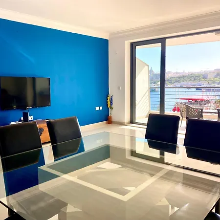 Apartmán Seafront Harbour Haven - Steps To Ferry, Shops And Beaches Sliema