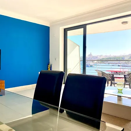 Apartmán Seafront Harbour Haven - Steps To Ferry, Shops And Beaches Sliema