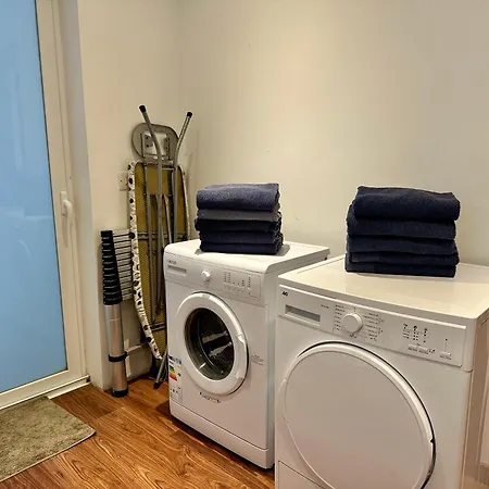 Apartmán Seafront Harbour Haven - Steps To Ferry, Shops And Beaches *