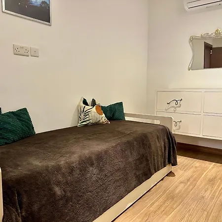 Seafront Harbour Haven - Steps To Ferry, Shops And Beaches Sliema