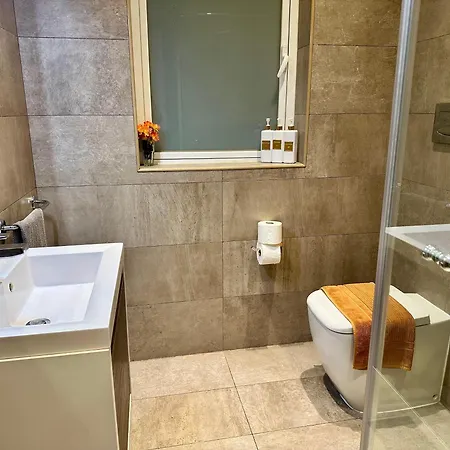 Apartmán Seafront Harbour Haven - Steps To Ferry, Shops And Beaches Sliema