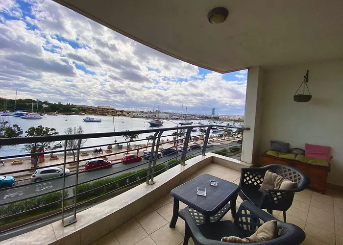 Seafront Harbour Haven - Steps To Ferry, Shops And Beaches 슬리에마