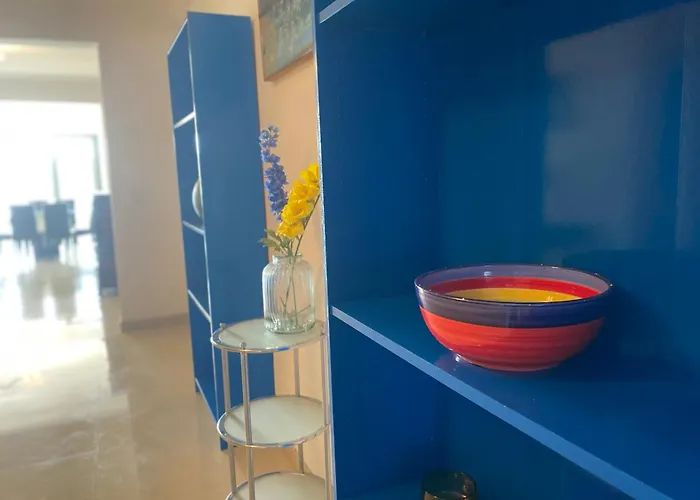 Seafront Harbour Haven - Steps To Ferry, Shops And Beaches 아파트 *