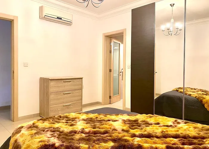 아파트 Seafront Harbour Haven - Steps To Ferry, Shops And Beaches 슬리에마