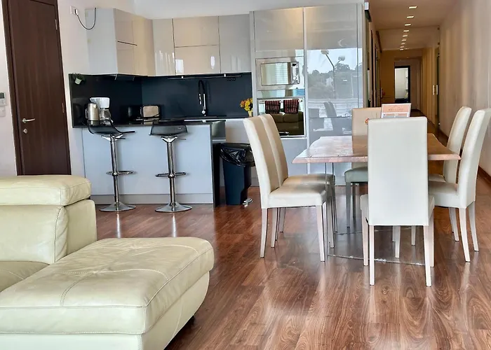 Seafront Harbour Haven - Steps To Ferry, Shops And Beaches 아파트 *