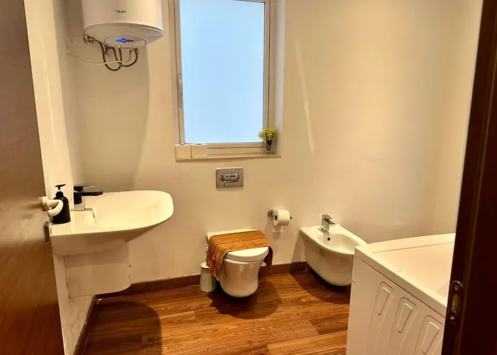 Seafront Harbour Haven - Steps To Ferry, Shops And Beaches 아파트 슬리에마