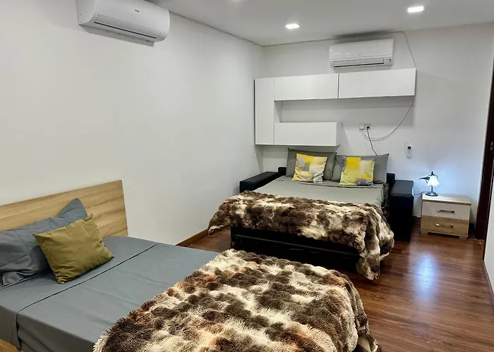 Seafront Harbour Haven - Steps To Ferry, Shops And Beaches